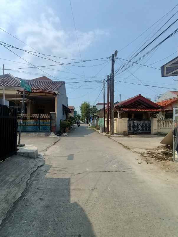 dijual rumah kompleks sbs harapan jaya