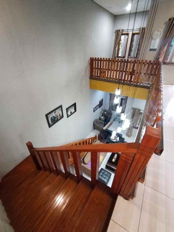 dijual rumah kopo regency