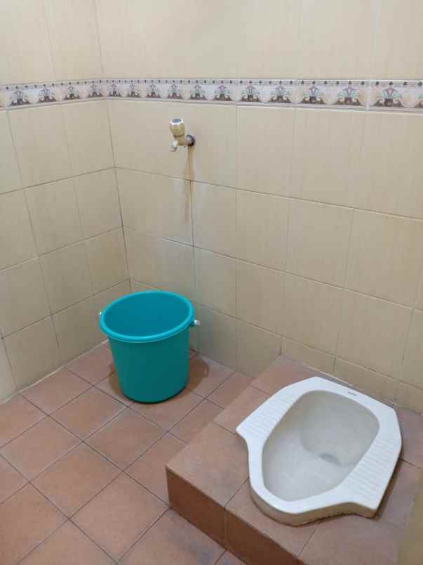 dijual rumah kost 3 lantai terusan buah batu bandung