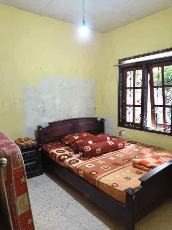 dijual rumah lokasi jl ikan ikan kota malang