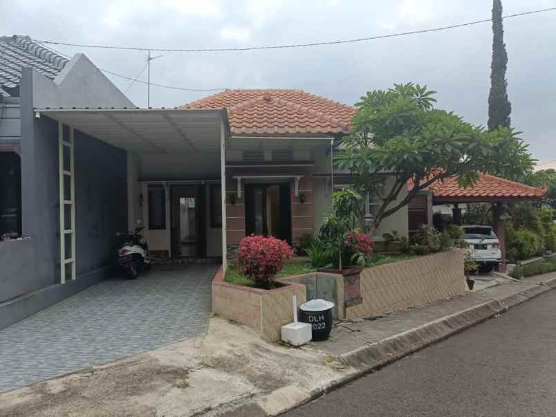 dijual rumah lokasi perumahan karangploso malang
