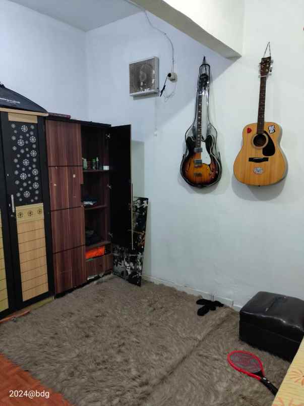 dijual rumah luas dan asri di bandung jawa barat