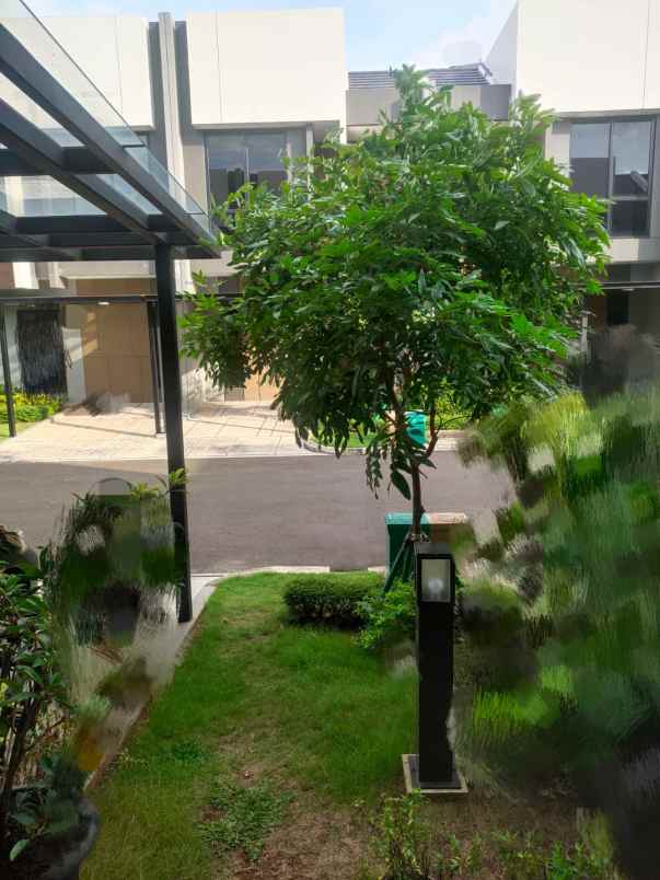 dijual rumah magenta residence