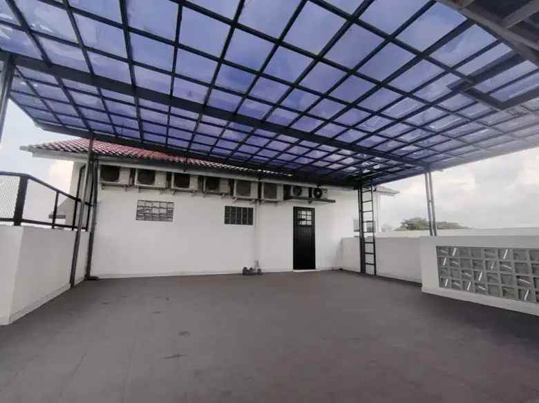 dijual rumah mahagoni bintaro