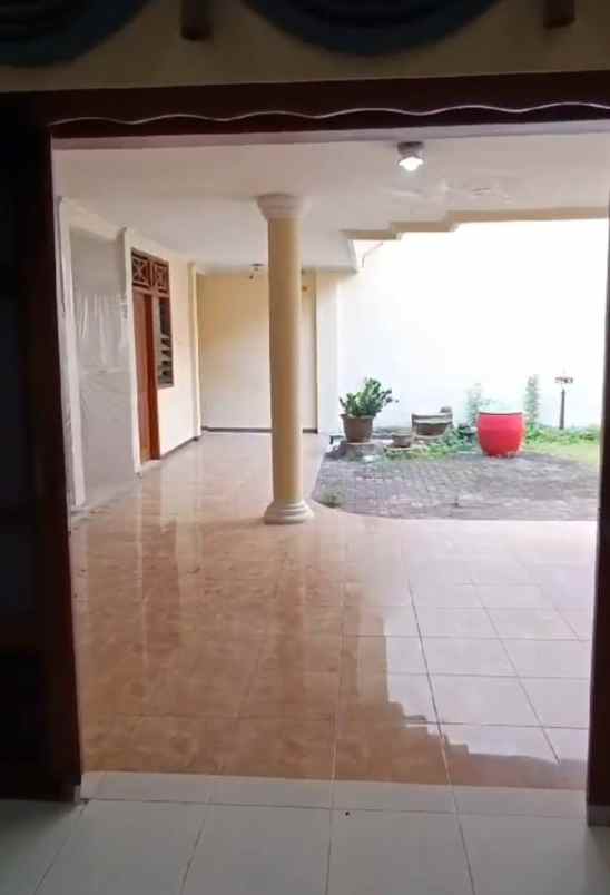 dijual rumah manyar kartika