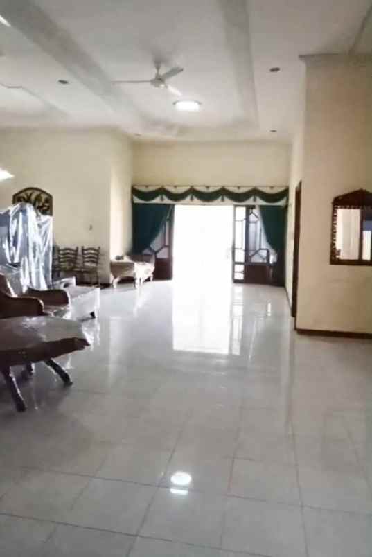 dijual rumah manyar kartika