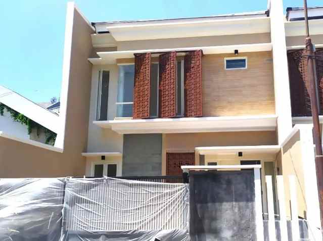 dijual rumah manyar kertoadi