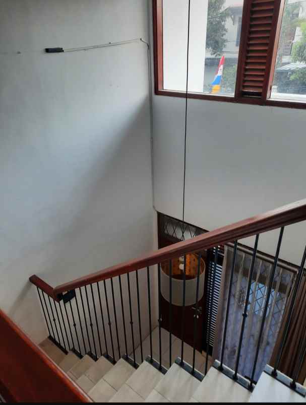 dijual rumah mewah daerah antapani bandung