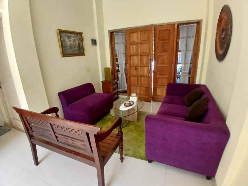 dijual rumah mewah grand wisata bekasi