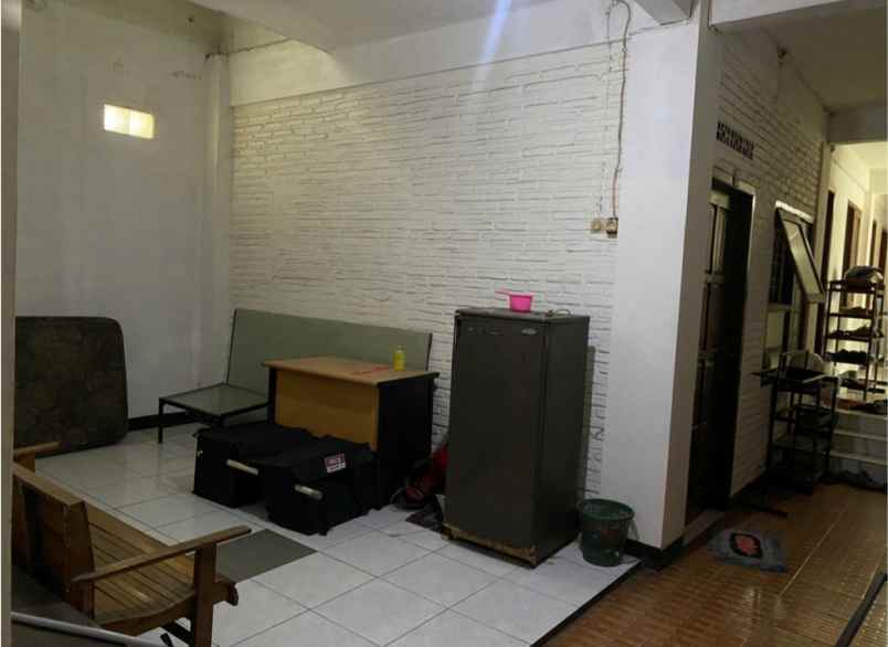 dijual rumah mulawarman raya