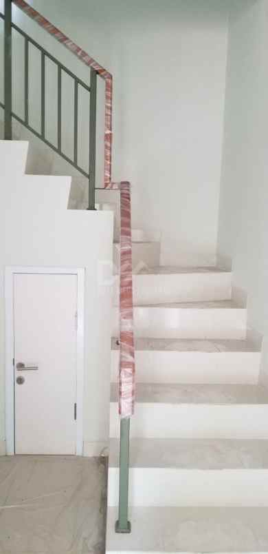 dijual rumah murah di gading serpong