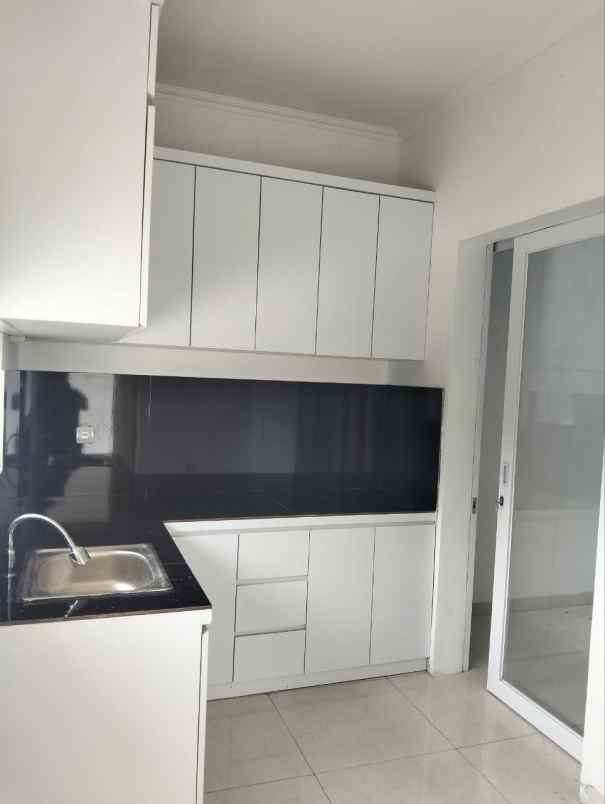 dijual rumah nuansa alam setiabudi