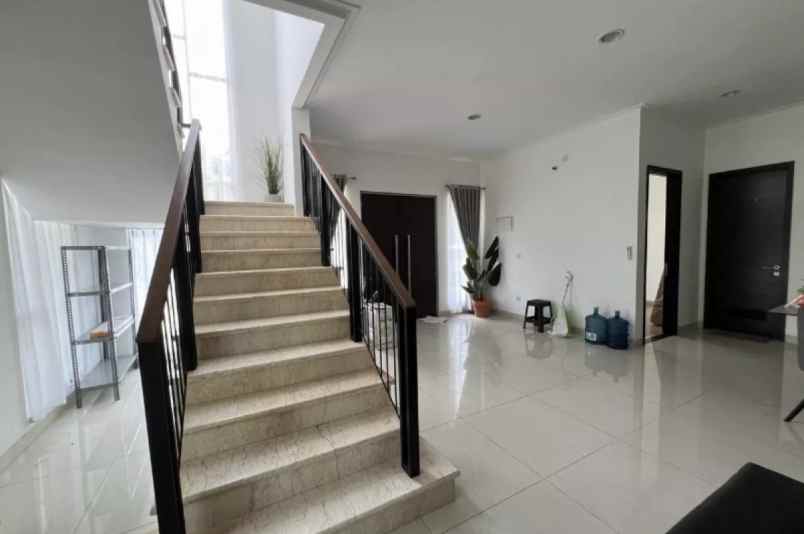 dijual rumah pantai indah kapuk cluster