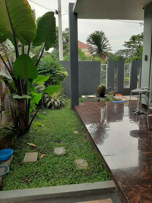 dijual rumah pantai mentari