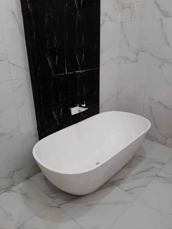 dijual rumah pantai mentari