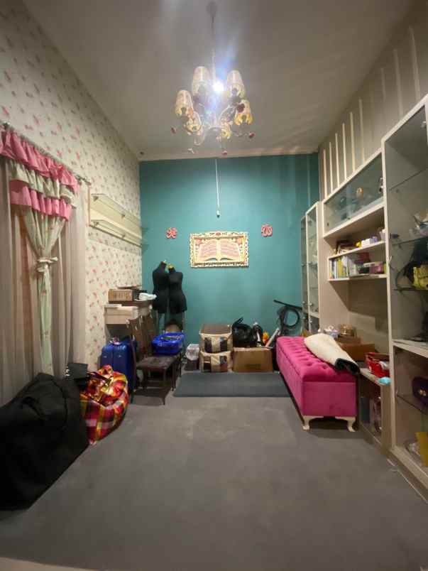 dijual rumah pantai mentari