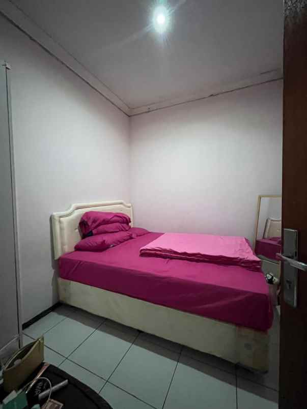 dijual rumah parakan saat