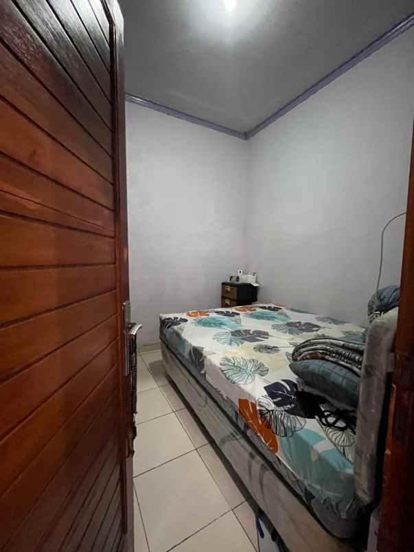 dijual rumah parakan saat