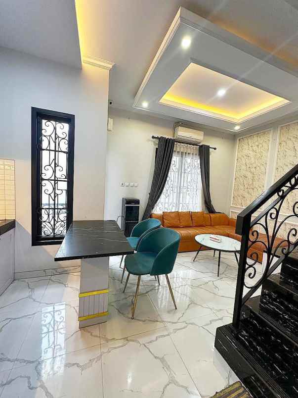dijual rumah pejaten