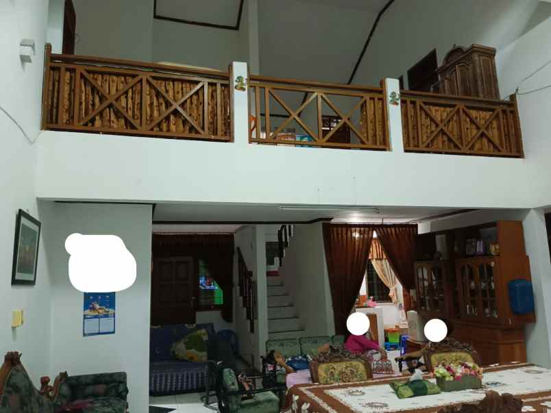 dijual rumah pejompongan