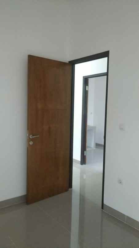 dijual rumah pengasinan sawangan depok