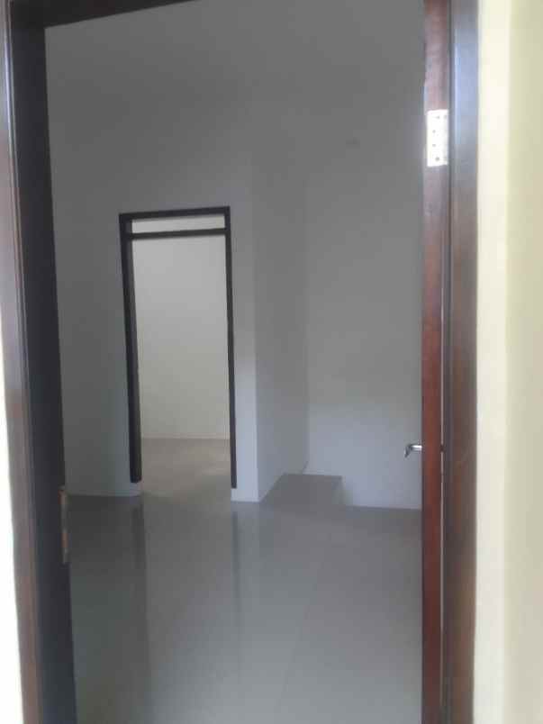 dijual rumah permata cimahi