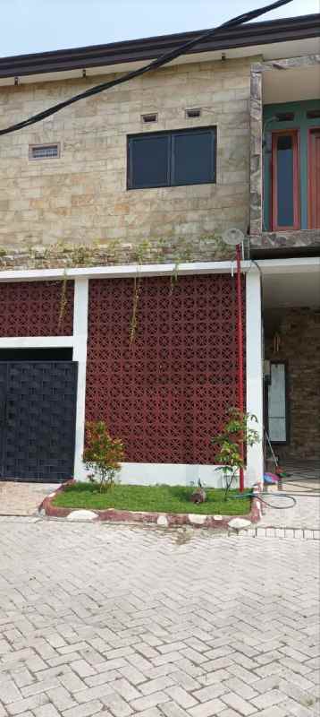 dijual rumah permata gmr menganti