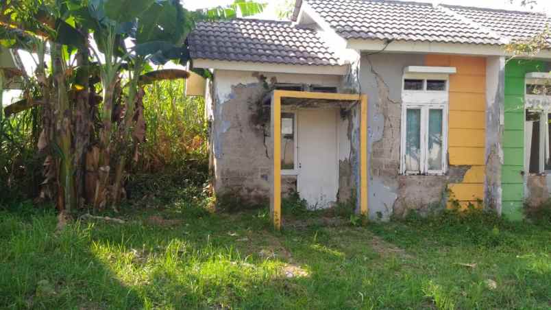 dijual rumah perum harvest city cluster