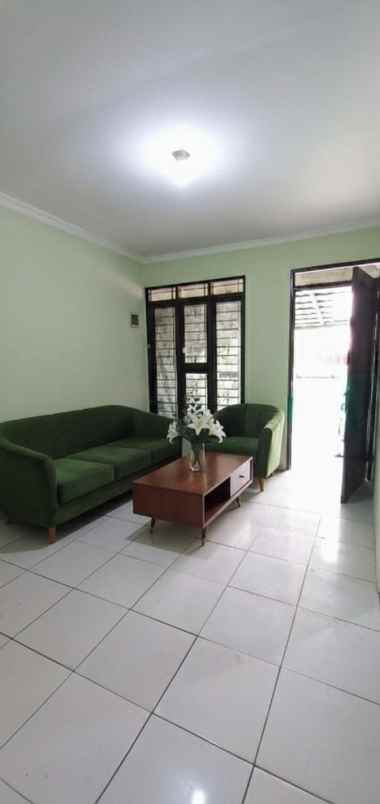 dijual rumah perum pesona laguna 2