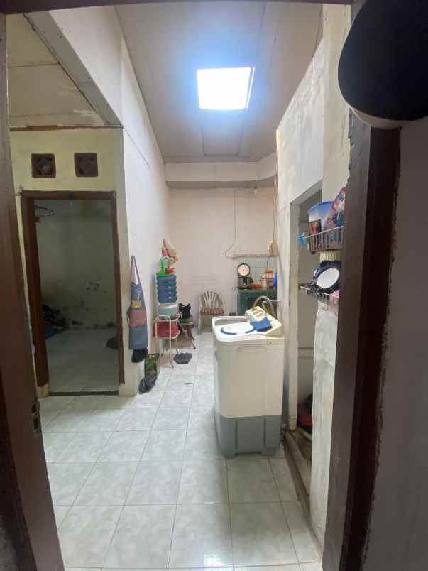dijual rumah perum puspa raya graha