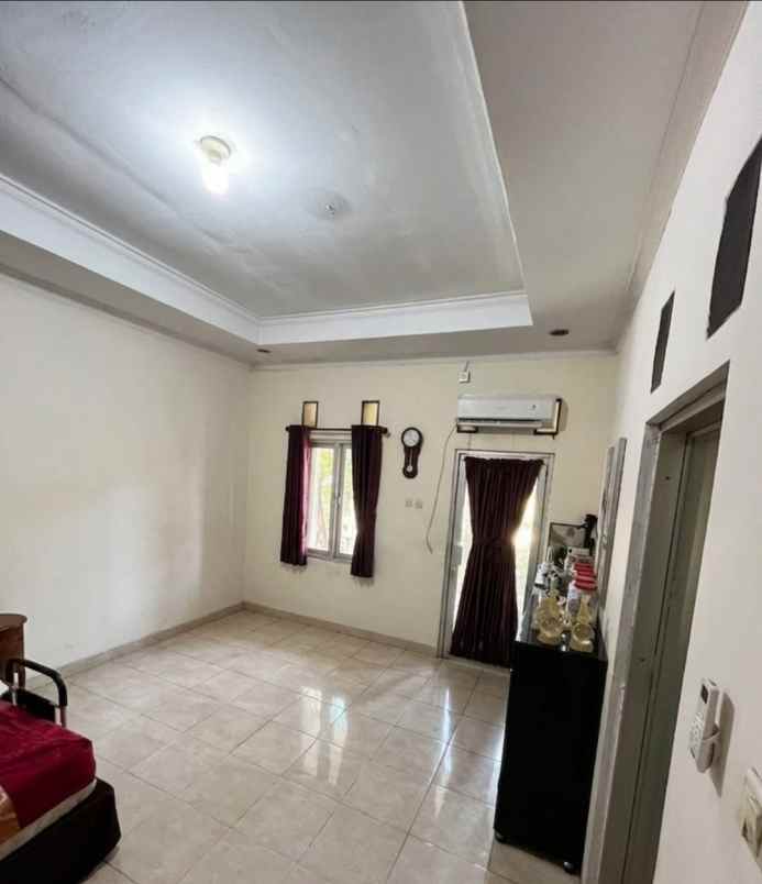 dijual rumah perumahan dukuh zamrud