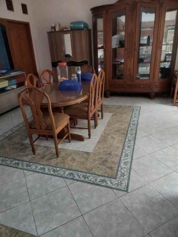 dijual rumah perumahan jatinegara baru