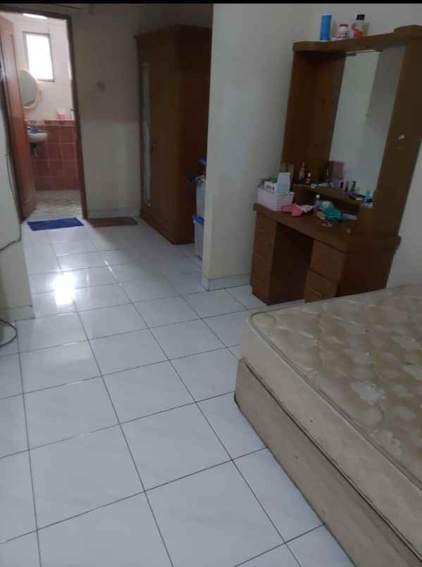 dijual rumah perumahan jatinegara baru