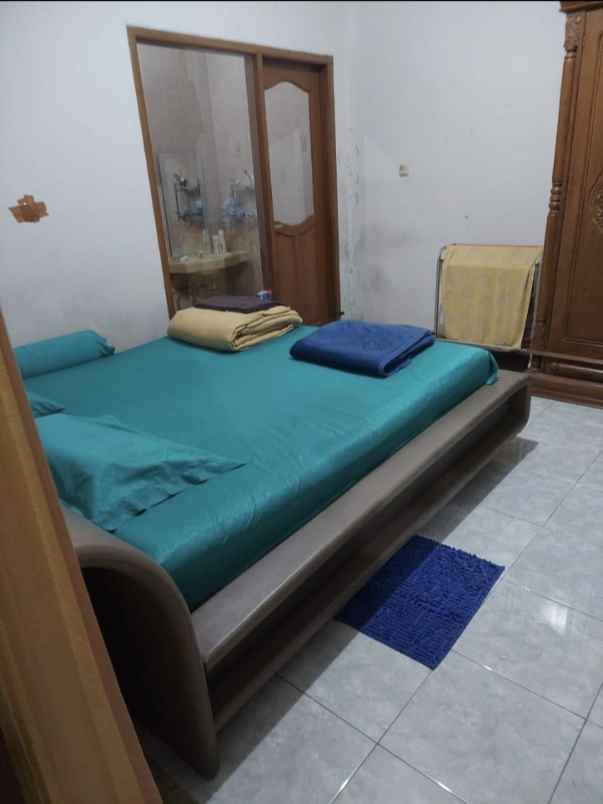 dijual rumah perumahan jatinegara baru