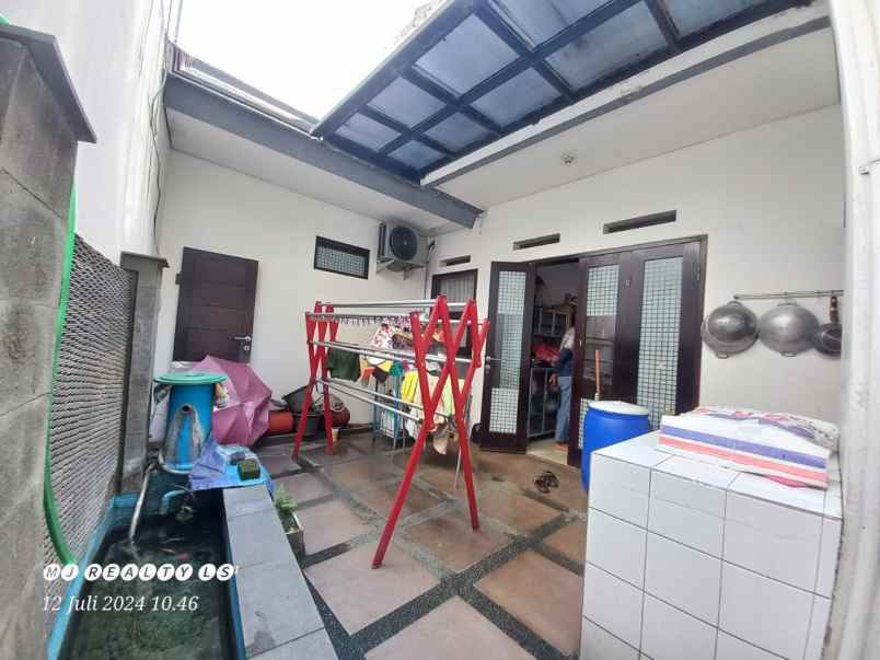 dijual rumah perumahan pelangi antapani