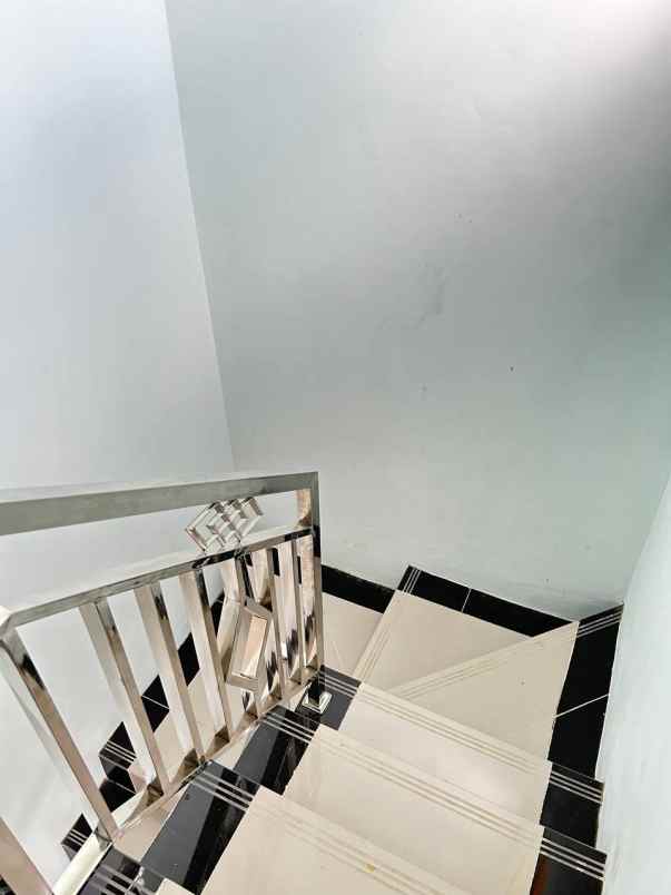 dijual rumah perwira bekasi kota