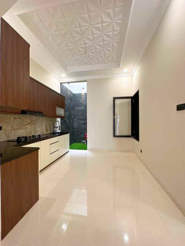 dijual rumah pondok bambu