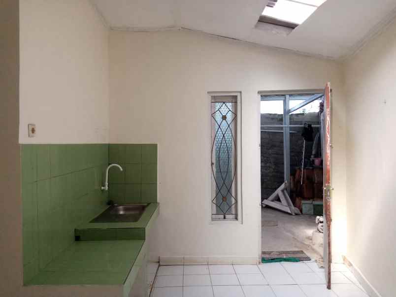 dijual rumah pondok bunga sariwangi