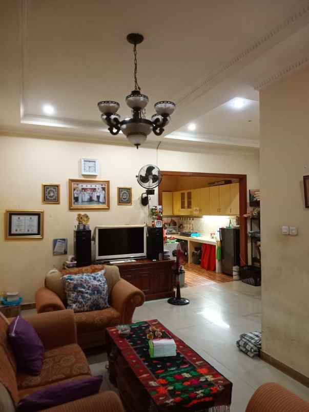 dijual rumah pondok cabe ilir