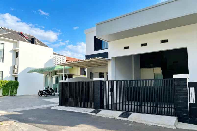 dijual rumah pondok kopi