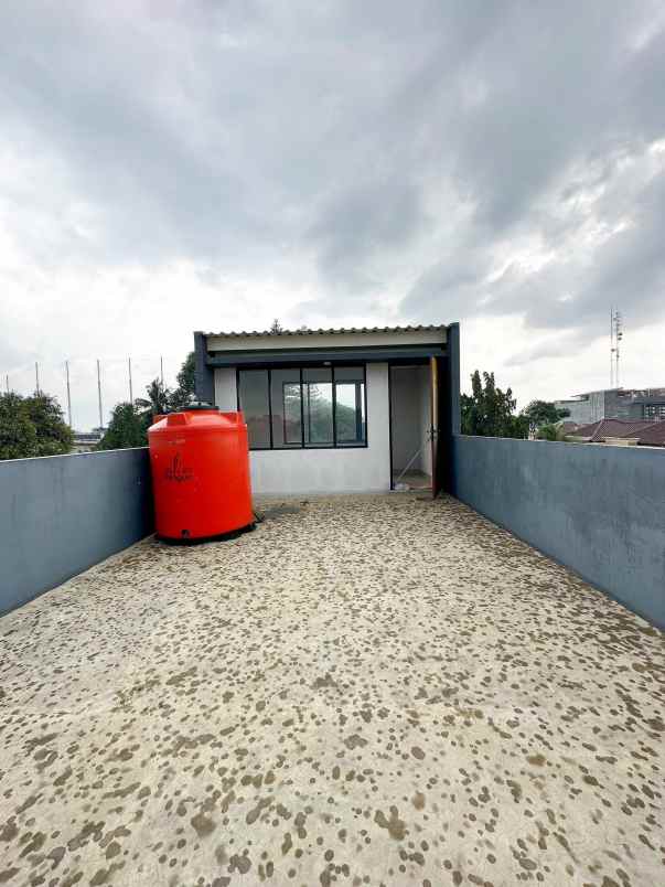 dijual rumah pondok labu