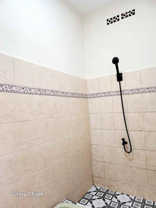 dijual rumah pondok ungu permai sektor