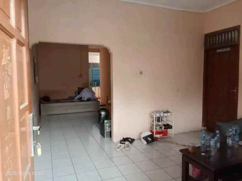 dijual rumah prenggan