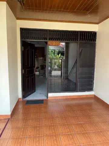 dijual rumah pulo gadung