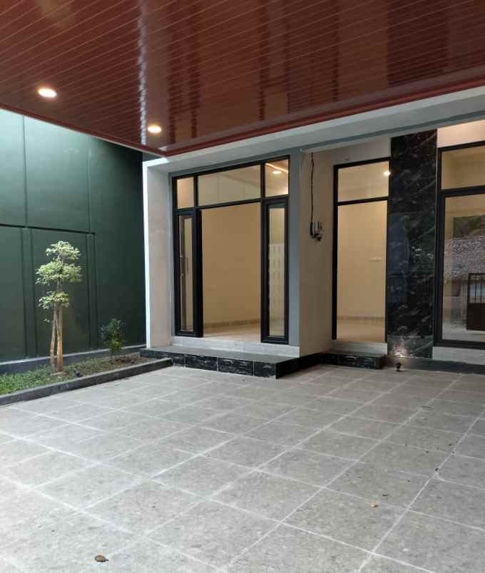 dijual rumah purwomartani