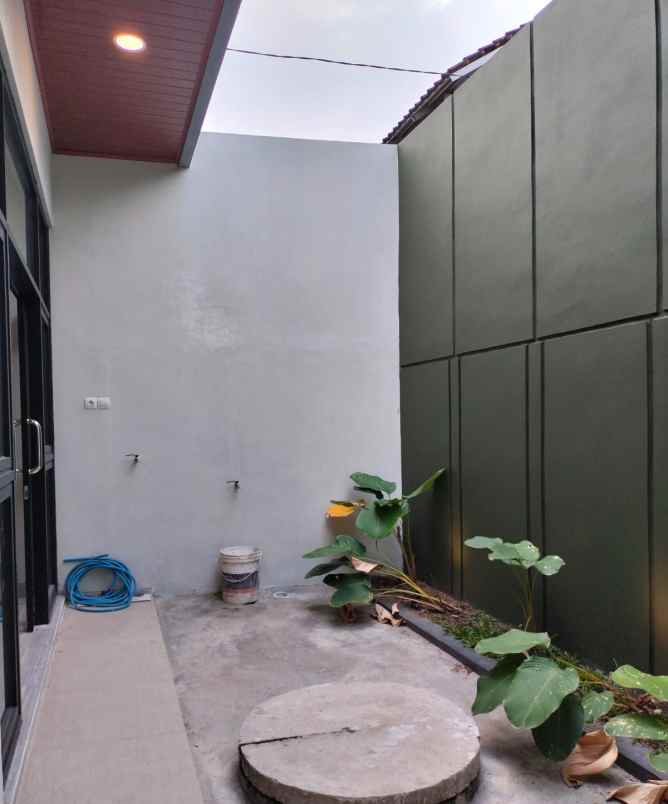 dijual rumah purwomartani