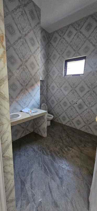 dijual rumah radio dalam