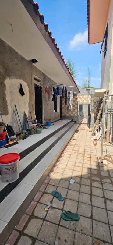 dijual rumah radio dalam