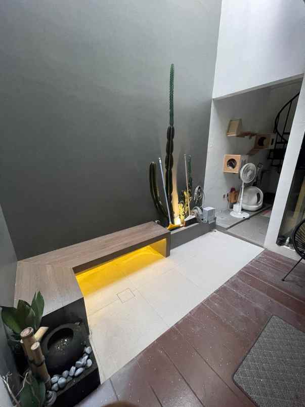 dijual rumah rempoa ciputat tangsel