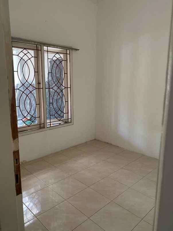 dijual rumah rewwin waru sidoarjo